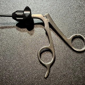 0/1 Black Plugger (039010029)