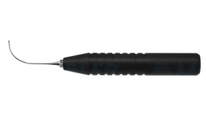 Benner suture retriever curved shaft with 90º bend for passing scleral fixation sutures through 25 gauge sclerotomies, patent pending (174040003)