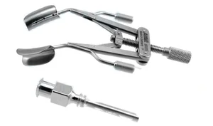Chu reversible aspirating lid speculum adult size 15.0mm solid blades, nasal or temporal approach, adjustable thumb-screw tension, supplied with silicone tubing and luer-lock adapter (011040035)